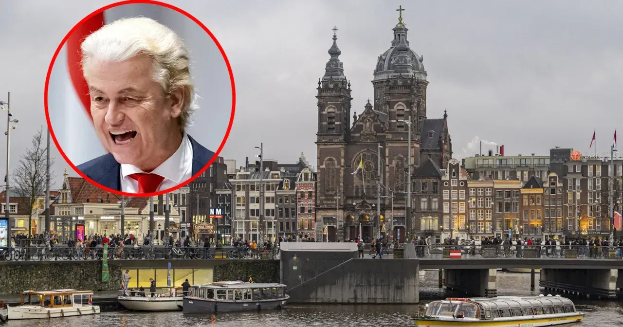 Geert Wilders na tle Amsterdamu, gdzie holandia ludność cieszy się spacerem po kanałach.
